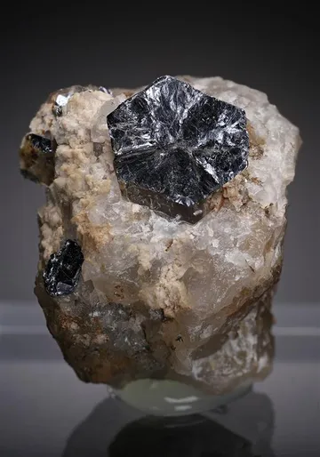 Molybdenite from Québec, Canada