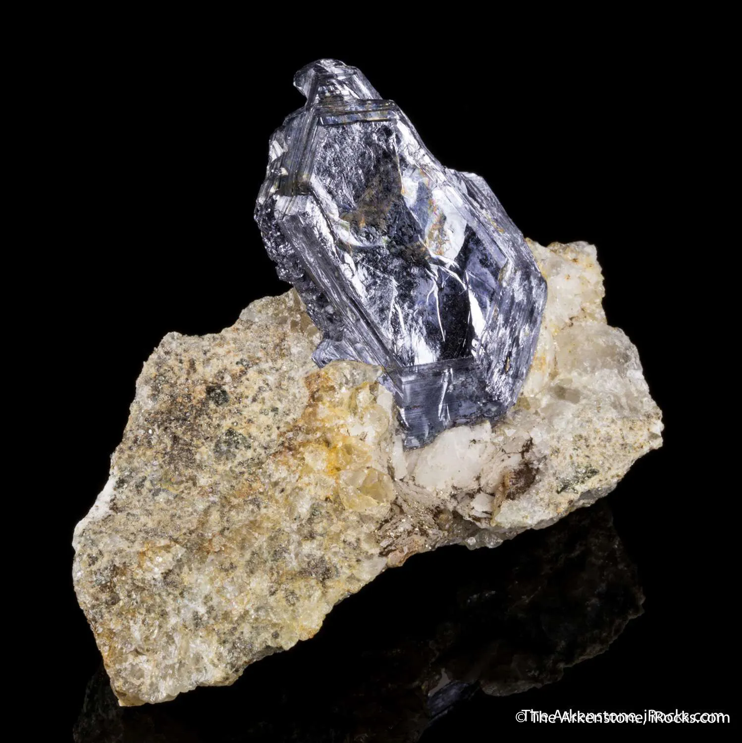 Molybdenite on Quartz - image 3