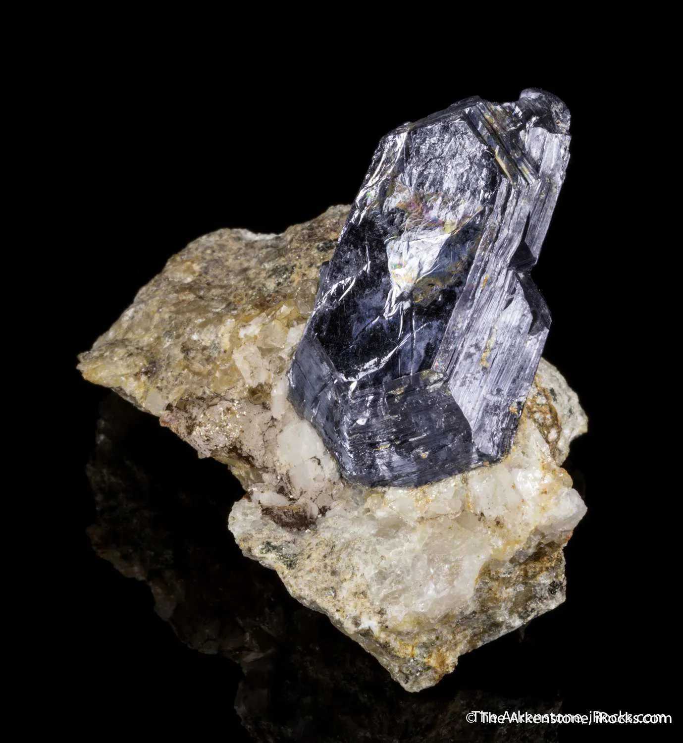 Molybdenite on Quartz - image 5