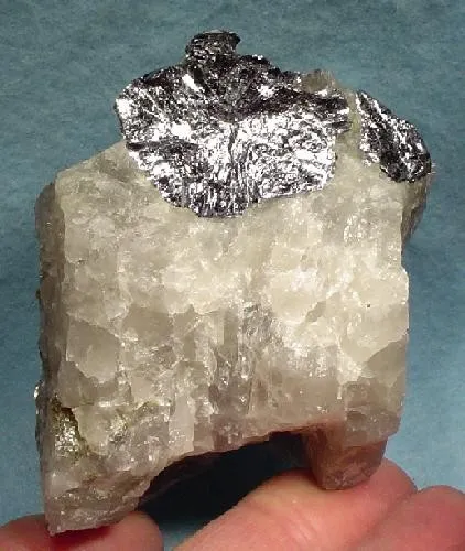Molybdenite, Quartz image