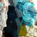 Molybdofornacite (Tl), Dioptase and Wulfenite - image 3