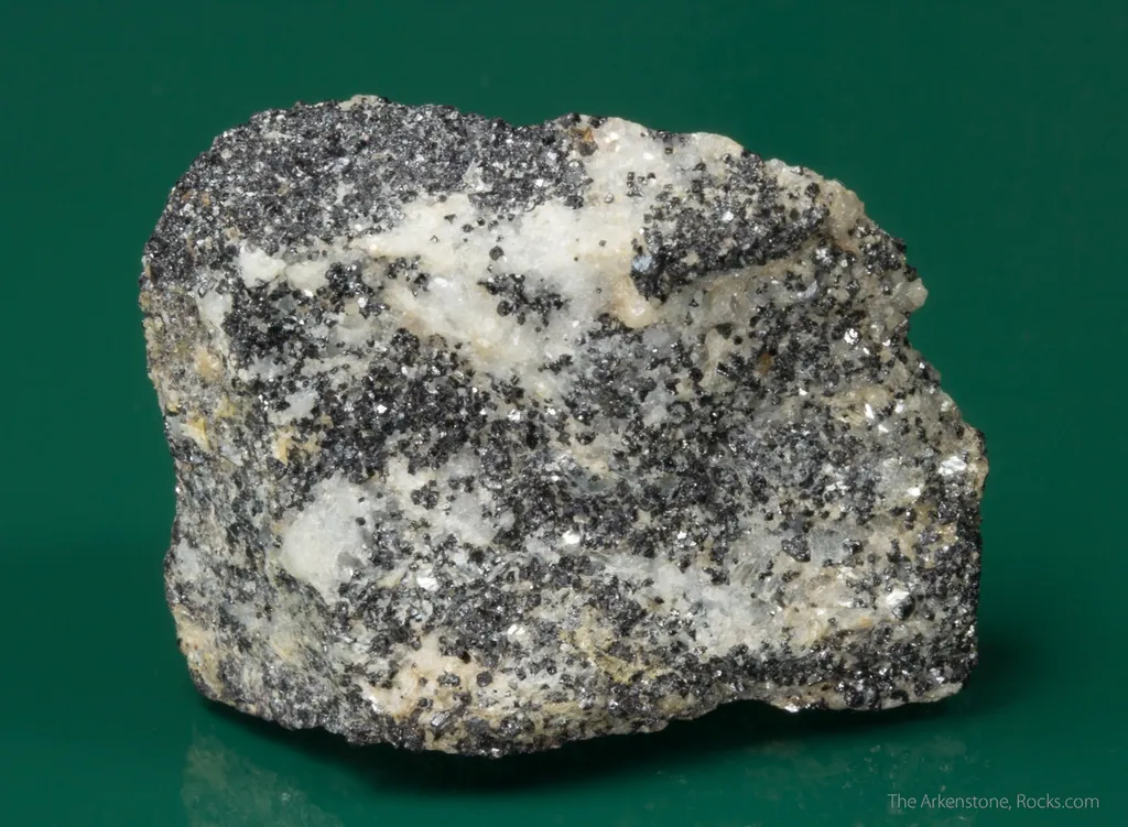 Molybdophyllite with Hausmannite on Calcite - image 2