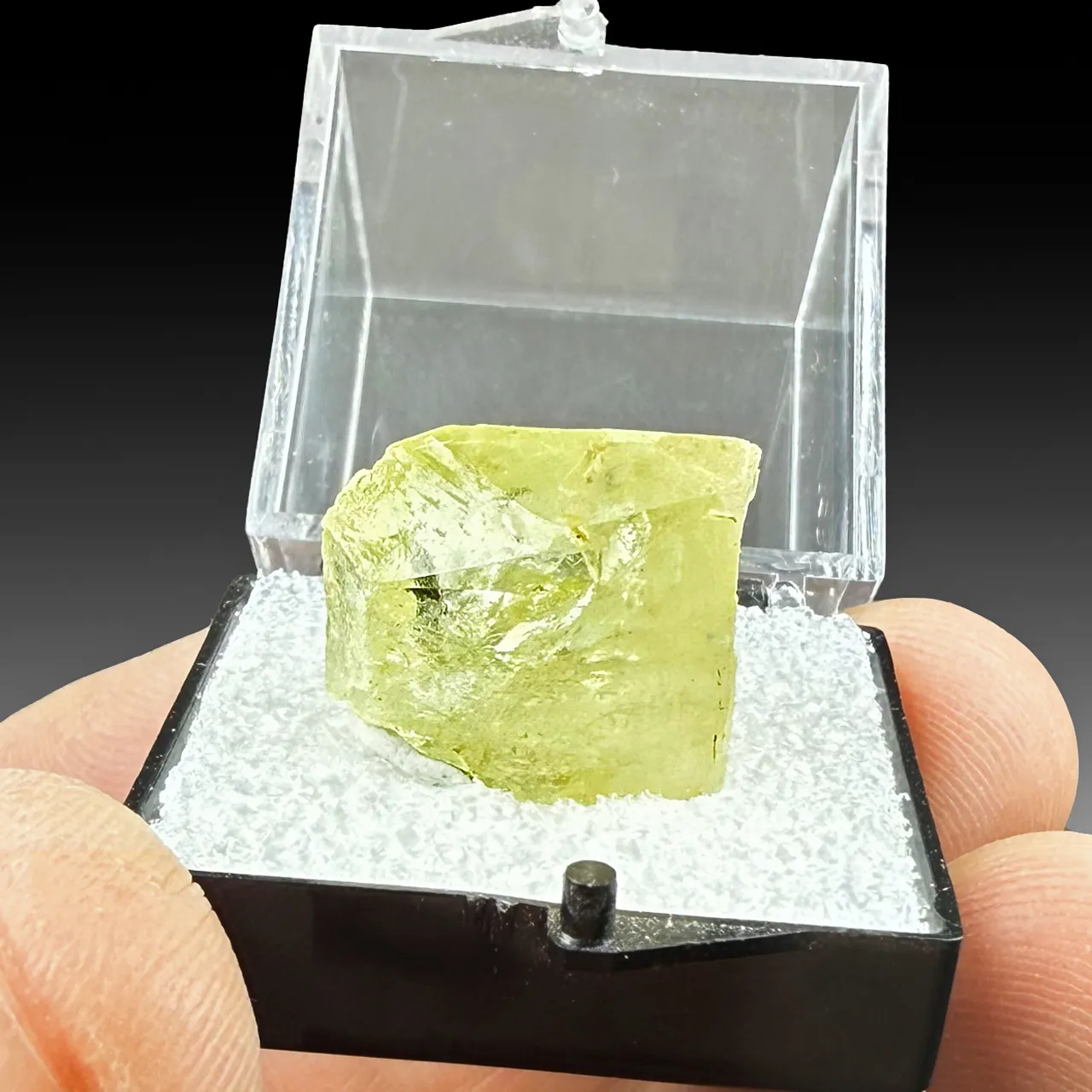 Montebrasite - image 1