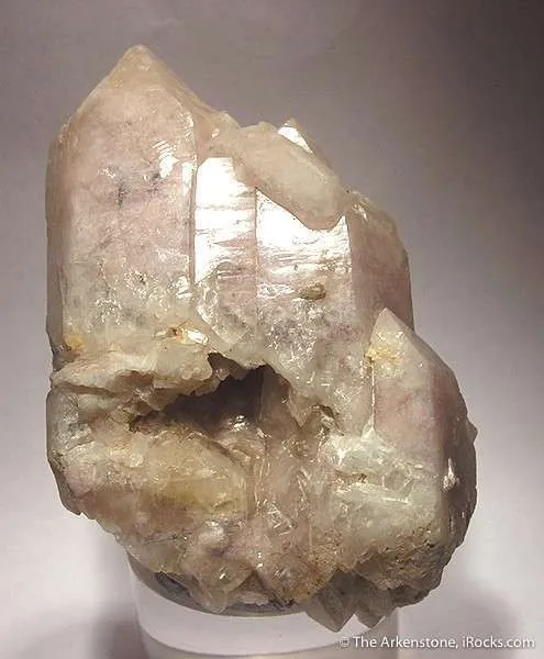 Montmorillonite in Quartz - image 1