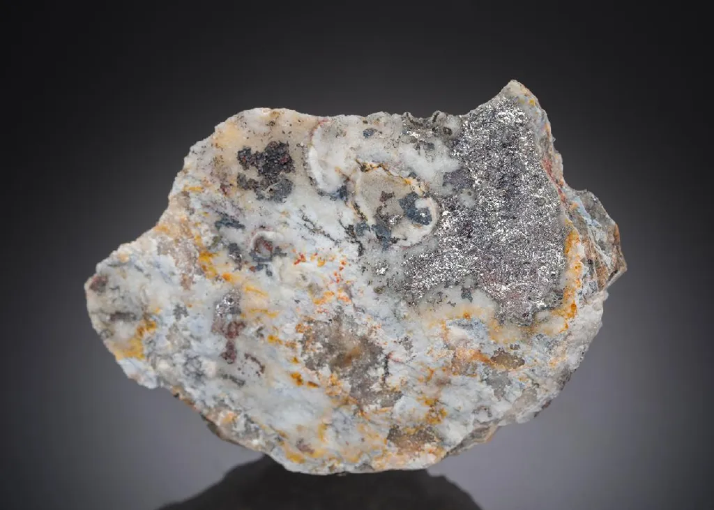 MONTROYDITE with NATIVE Mercury image