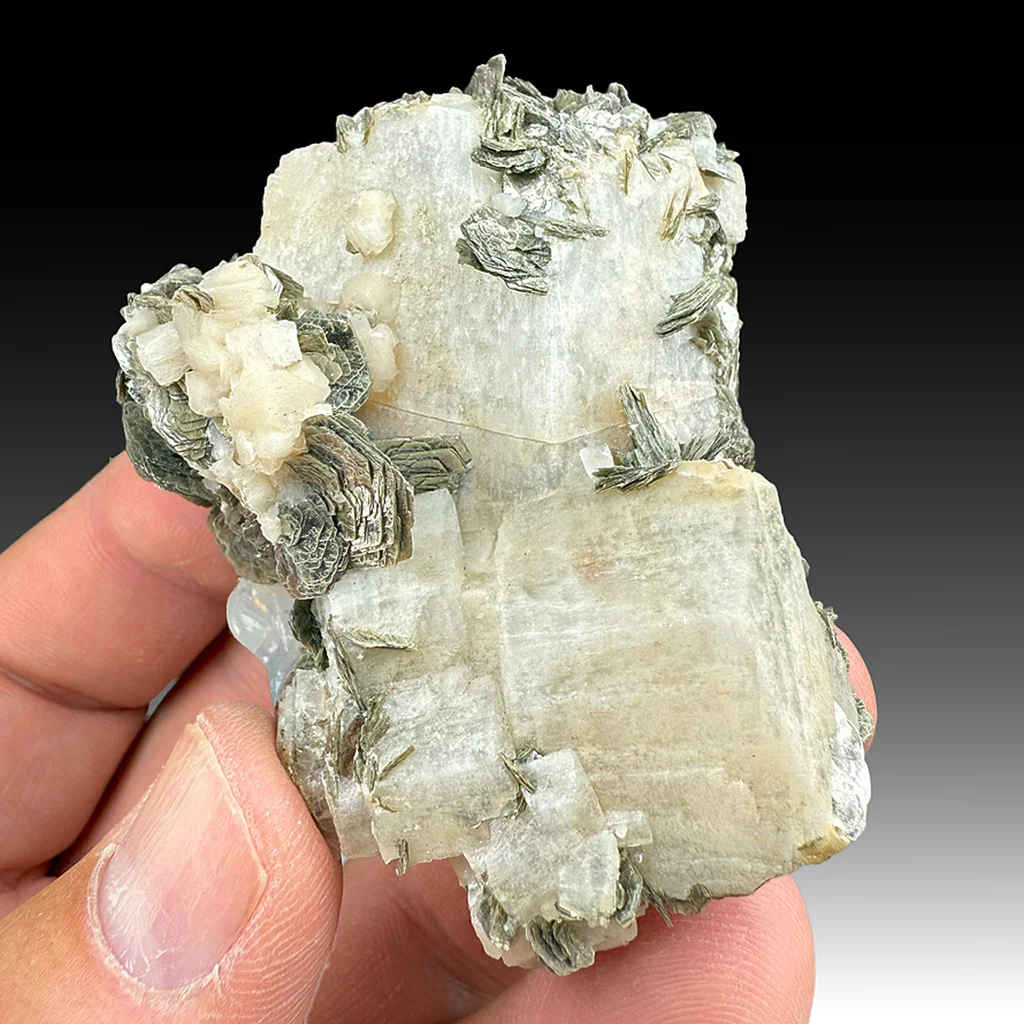 Moonstone from Acushnet Quarry, Massachusetts, USA image