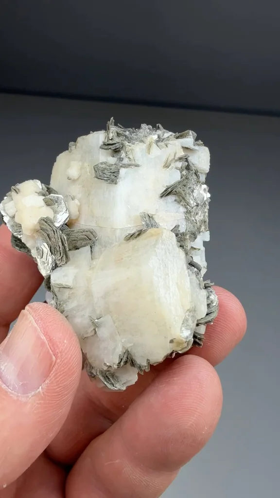 Moonstone from Acushnet Quarry, Massachusetts, USA - image 2