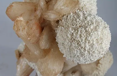 Mordenite, Stilbite-Ca - image 2