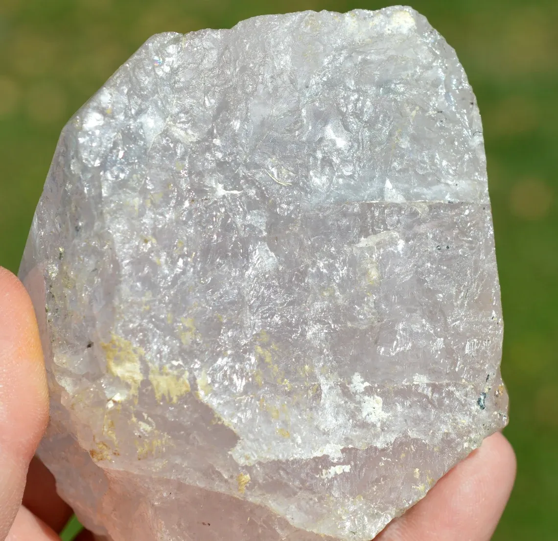 Morganite 637 grams - Urucum claim, Galileia, Minas Gerais, Brazil - image 4