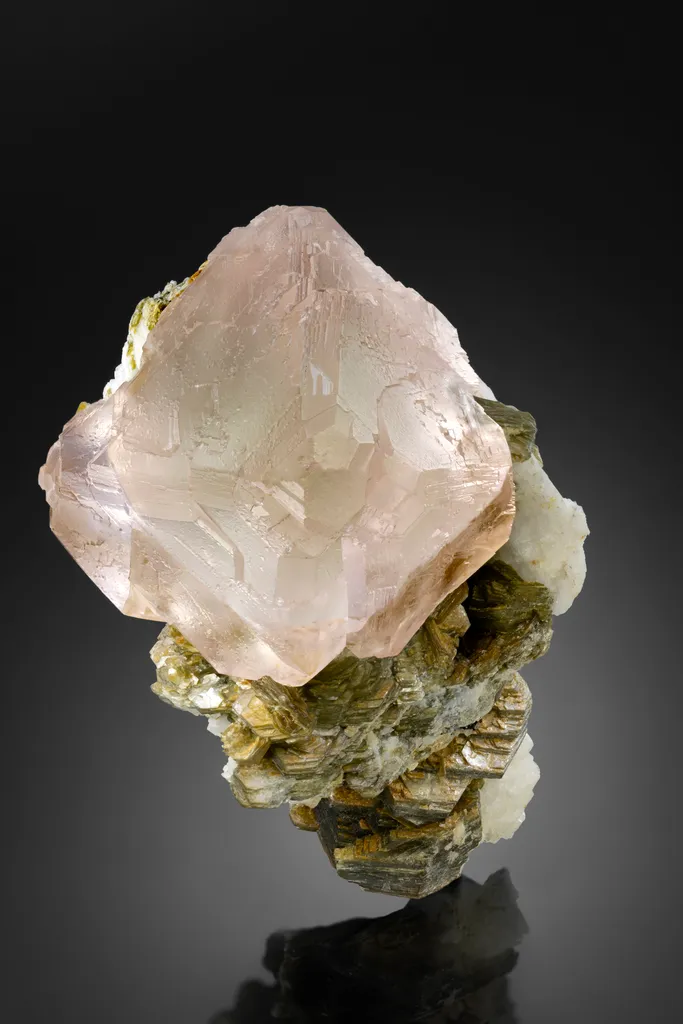 Morganite from Afghanistan image