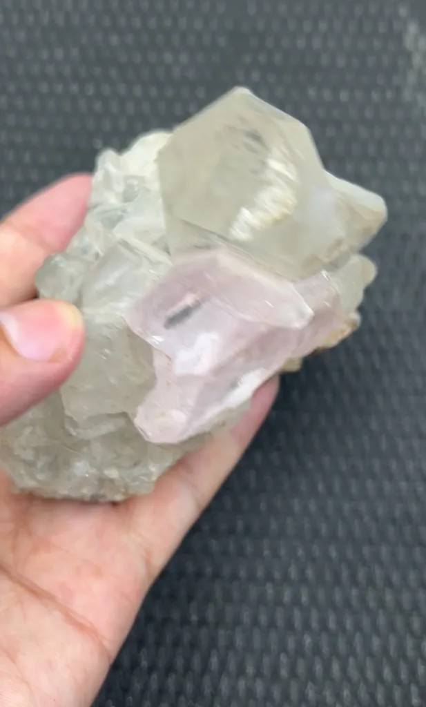 Morganite from Afghanistan - image 3