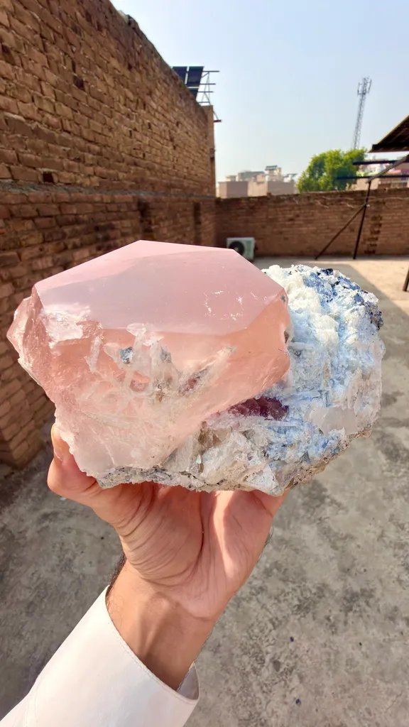 Morganite from Afghanistan - image 2