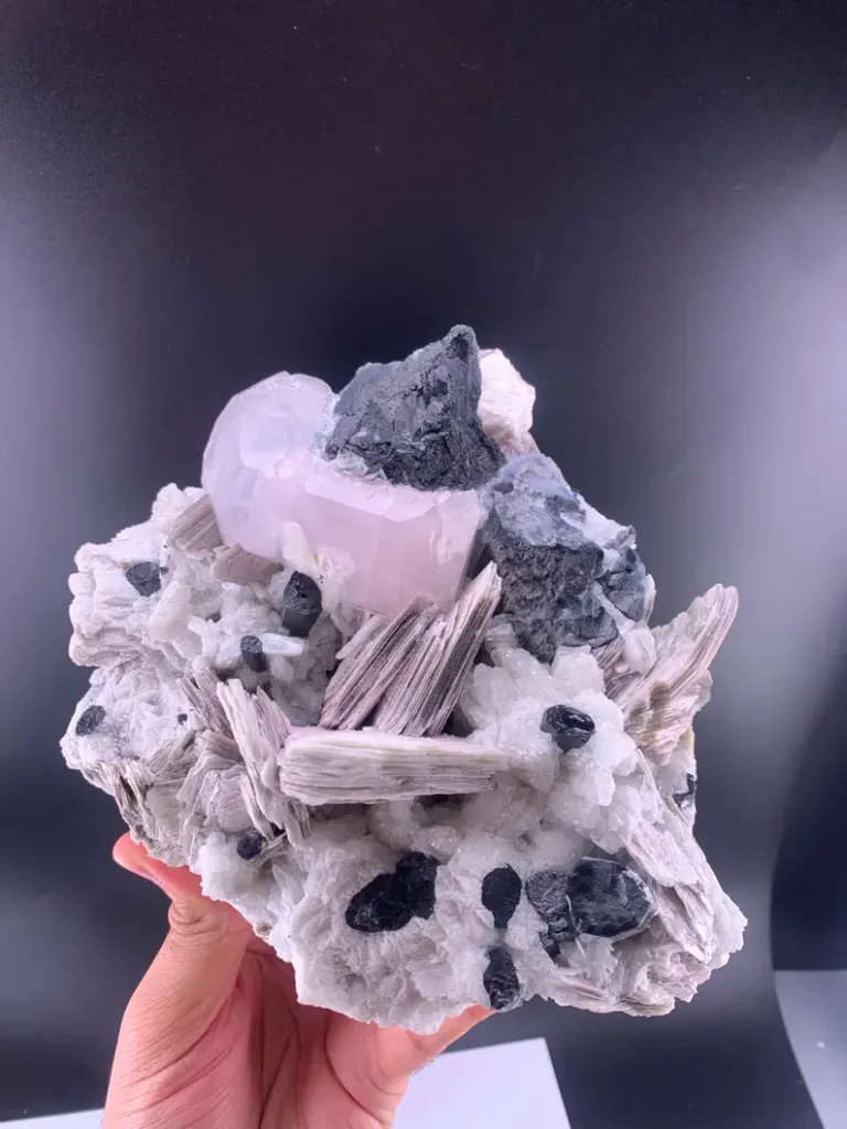 Morganite from Afghanistan - image 2