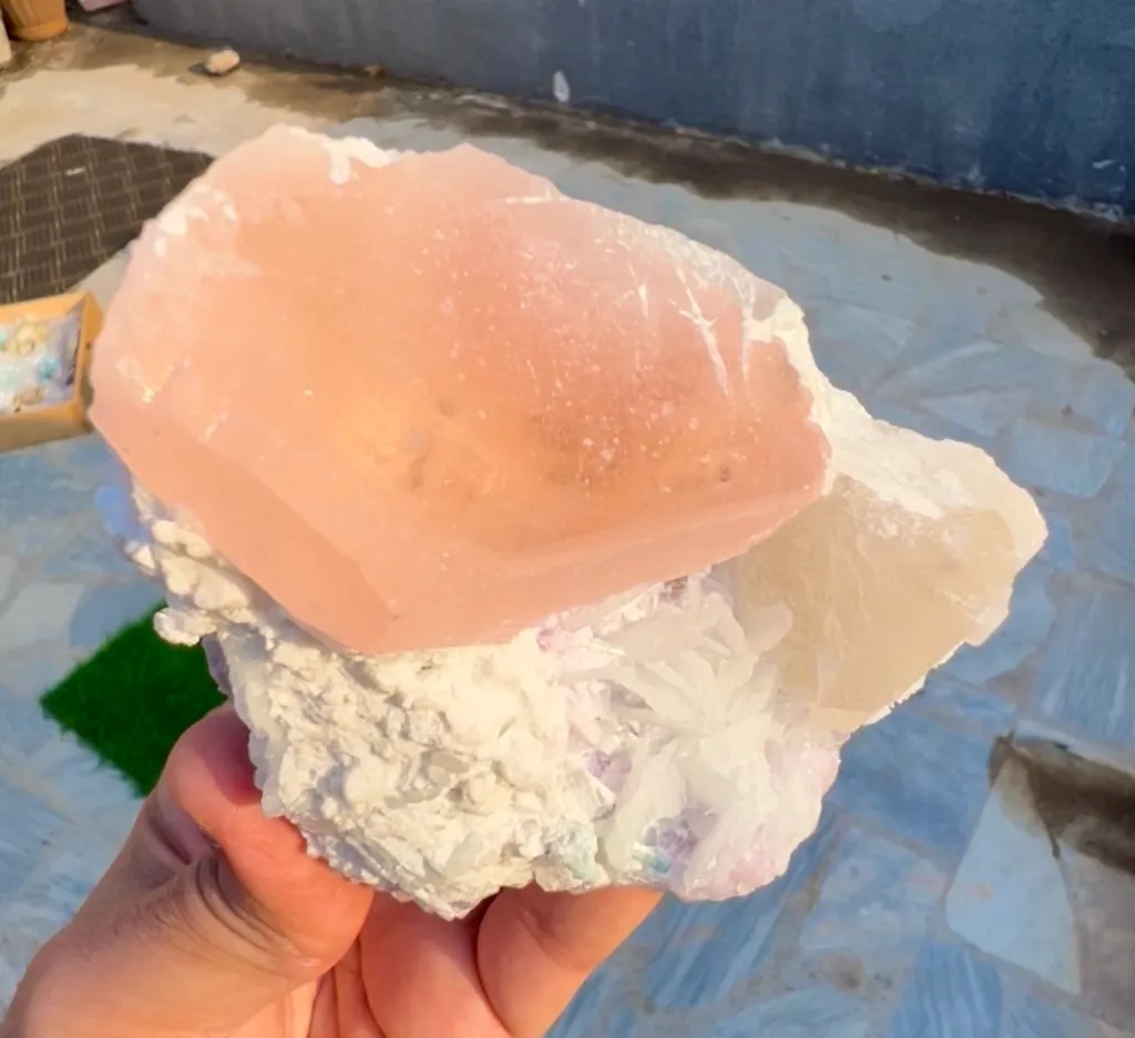 Morganite from Afghanistan, Kunar, Dara-e-Pech District, Dara-e-Pech pegmatite field - image 6