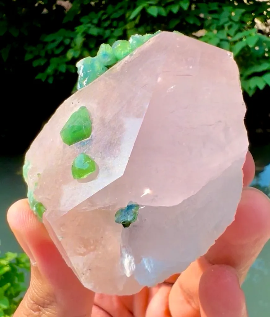 Morganite from Afghanistan, Kunar, Dara-e-Pech District, Dara-e-Pech pegmatite field