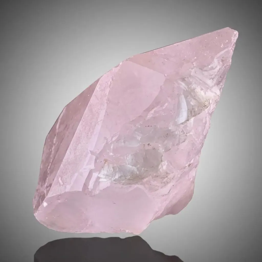 Morganite from Afghanistan, Kunar, Dara-e-Pech District, Dara-e-Pech pegmatite field image