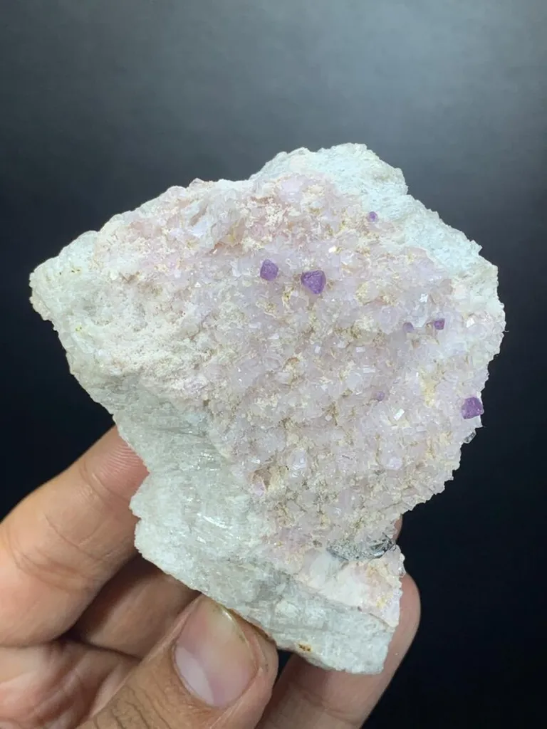 Morganite from Pakistan, Gilgit-Baltistan, Skardu District image
