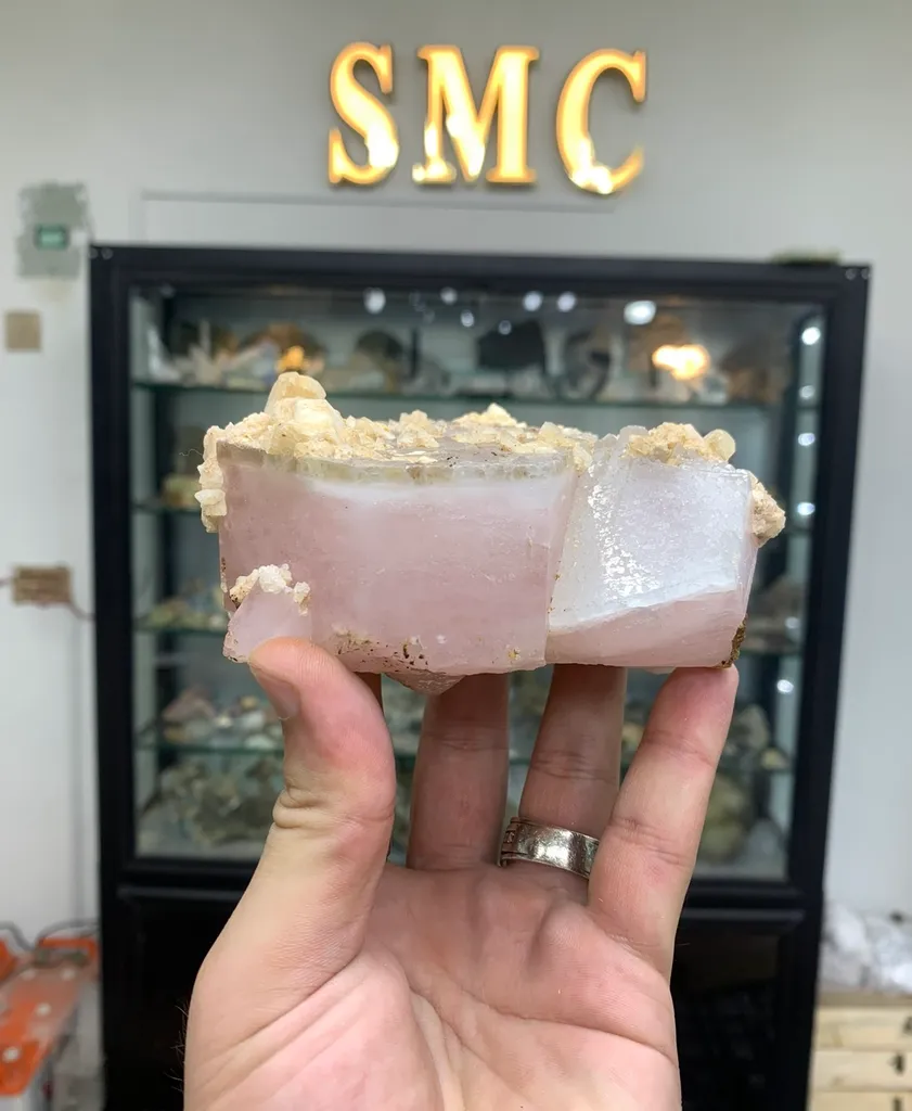 Morganite from Pakistan, Gilgit-Baltistan, Skardu District, Shigar Valley - image 3