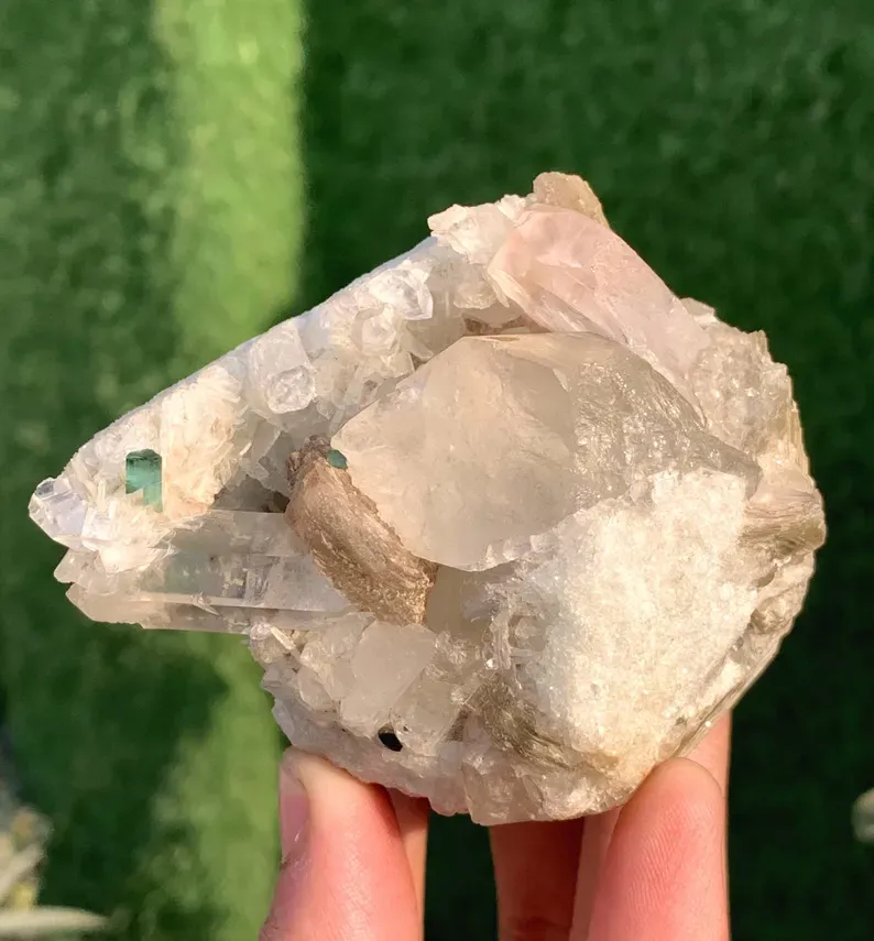 Morganite from Pakistan, Gilgit-Baltistan, Skardu District, Shigar Valley image