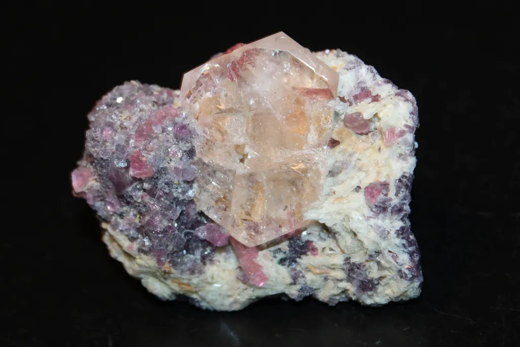 Morganite from USA, California, San Diego County, Pala Mining District, Pala, Tourmaline Queen Mount image
