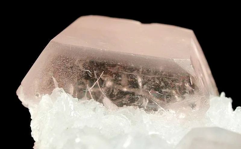 Morganite on Cleavelandite - image 3
