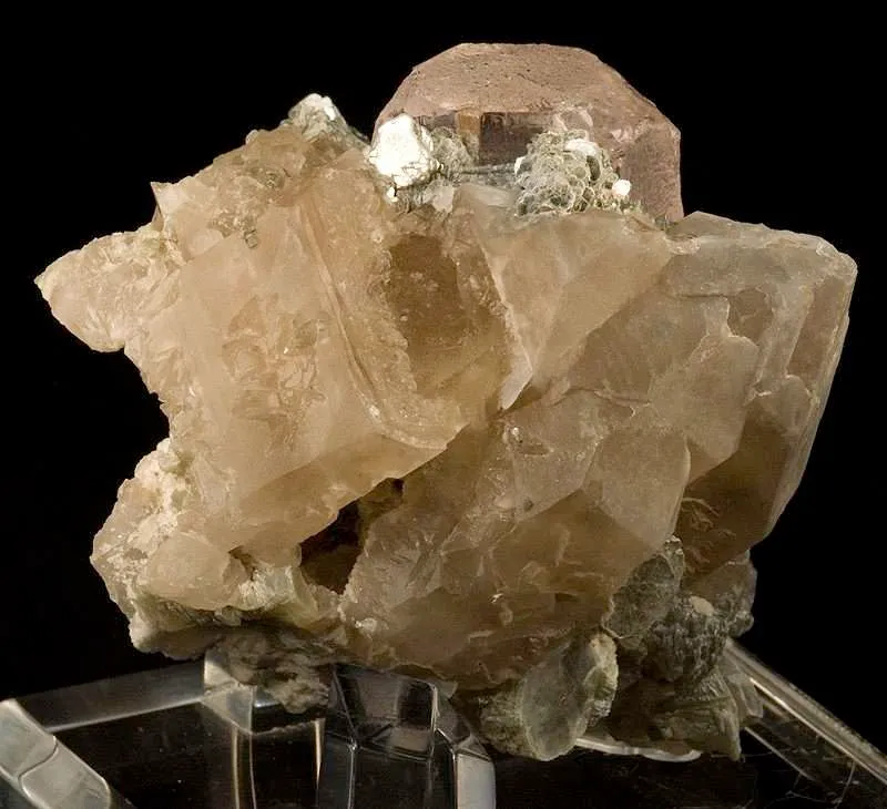 Morganite on Quartz With Lepidolite - image 3