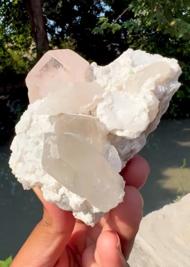 Morganite with Tourmalines, Quartz Microclite and Cleavelandite Albite Specimen - 308 g - image 8