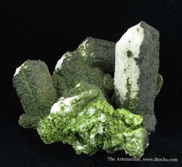 Mottramite on Aragonite Var. Tarnowitzite image