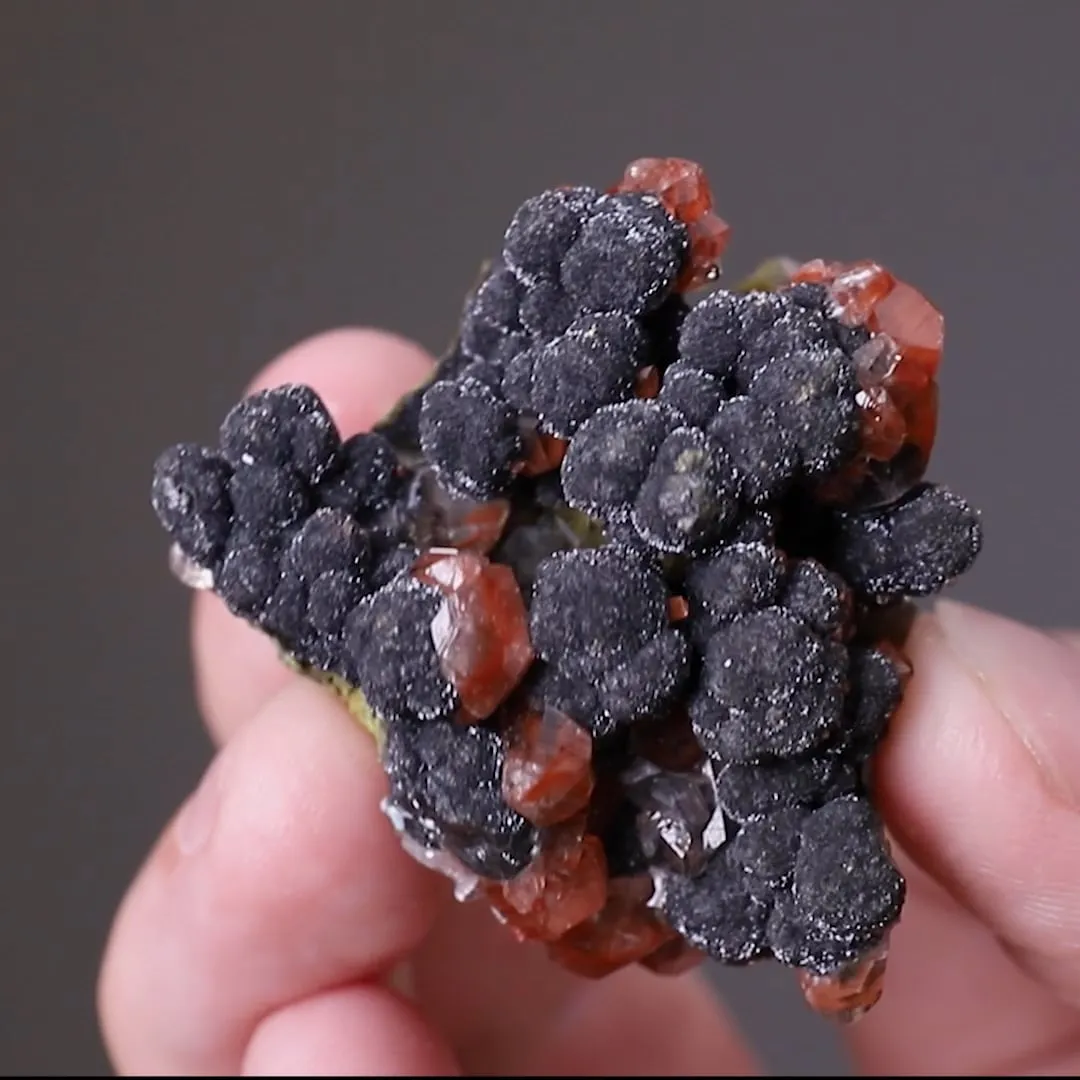 Mottramite with Calcite - image 2