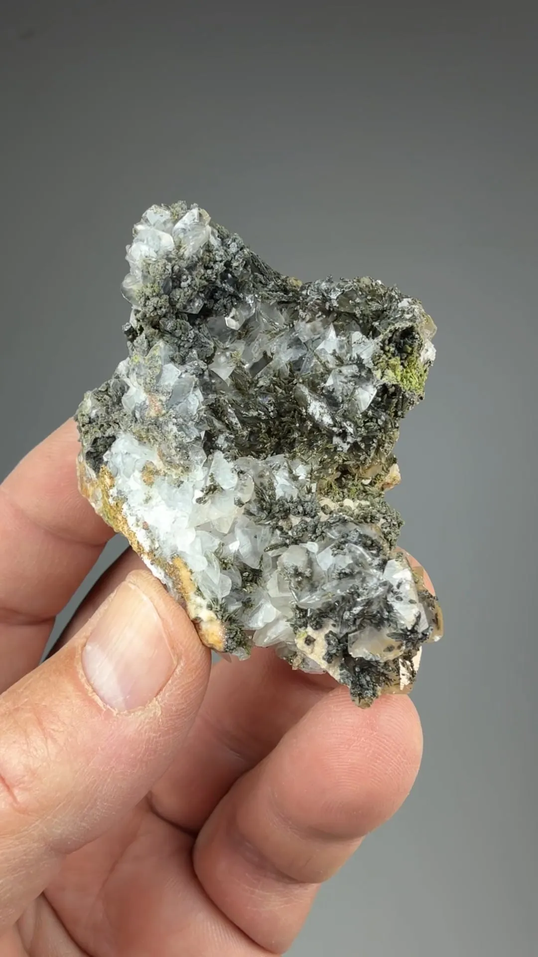 Mottramite with Calcite - image 2