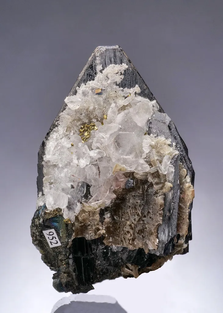 Muscovite - image 2
