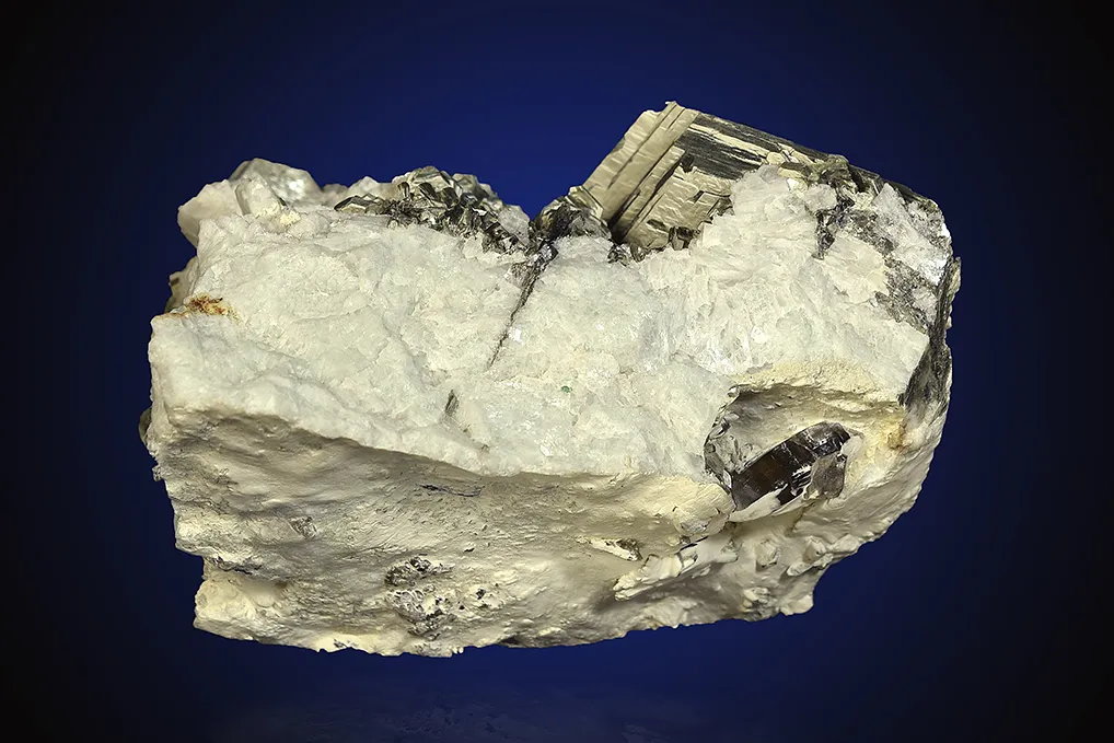 Muscovite on Albite - image 4
