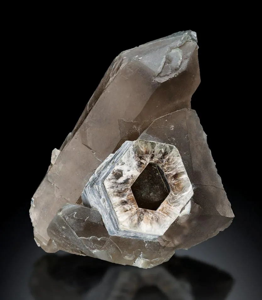 Muscovite on Quartz - image 2