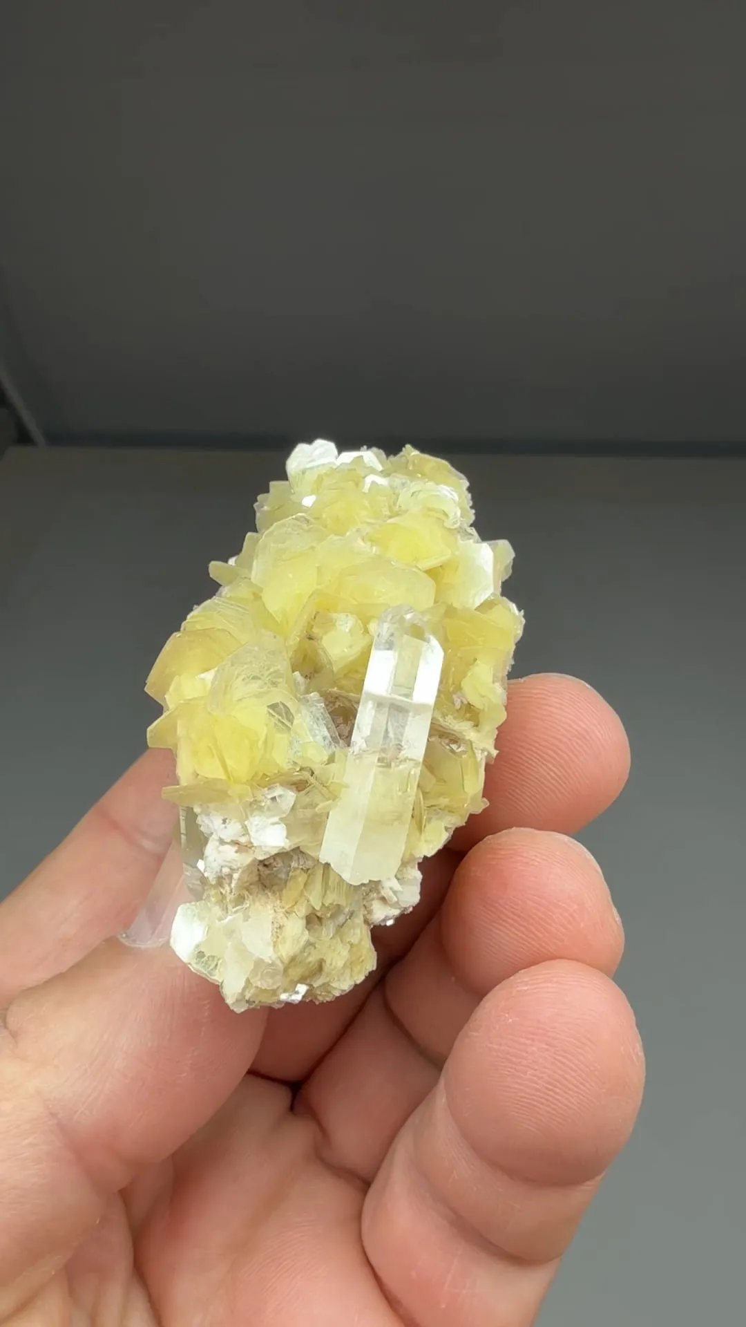 Muscovite with Quartz - image 2