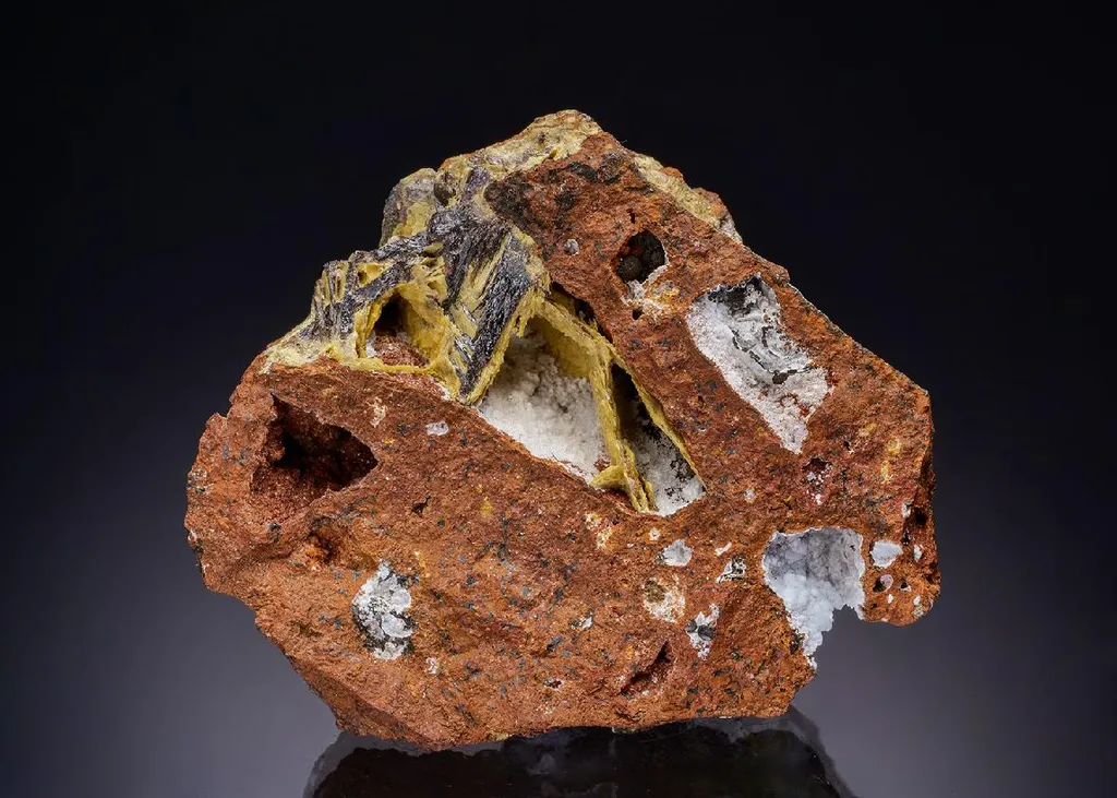 NADORITE with Smithsonite image