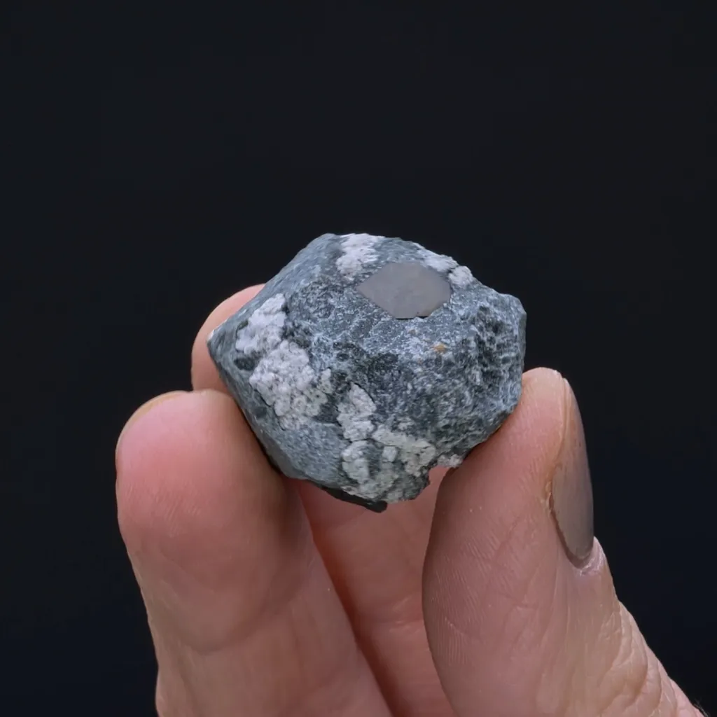 Narsarsukite - image 1