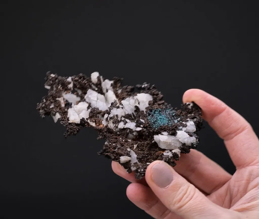 NATIVE Copper with Quartz - image 2