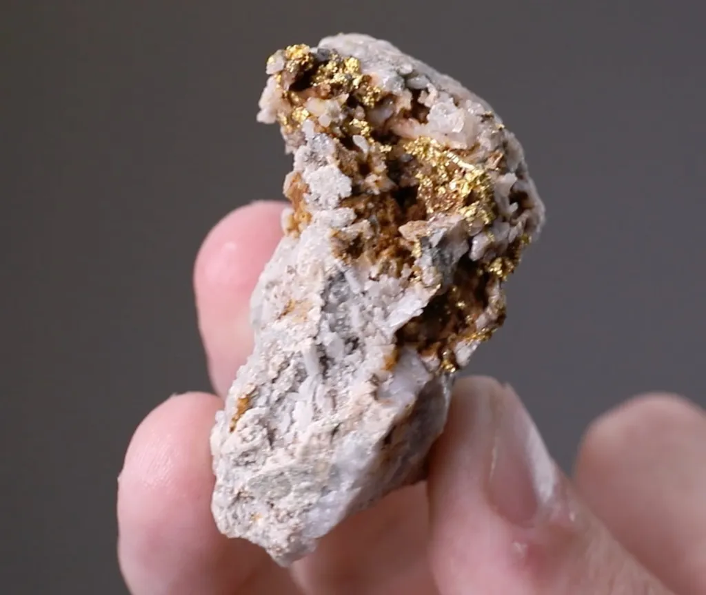 NATIVE Gold - image 2
