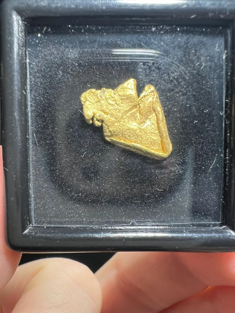 NATIVE Gold image