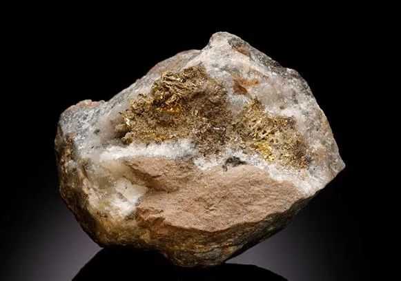 NATIVE Gold - image 1