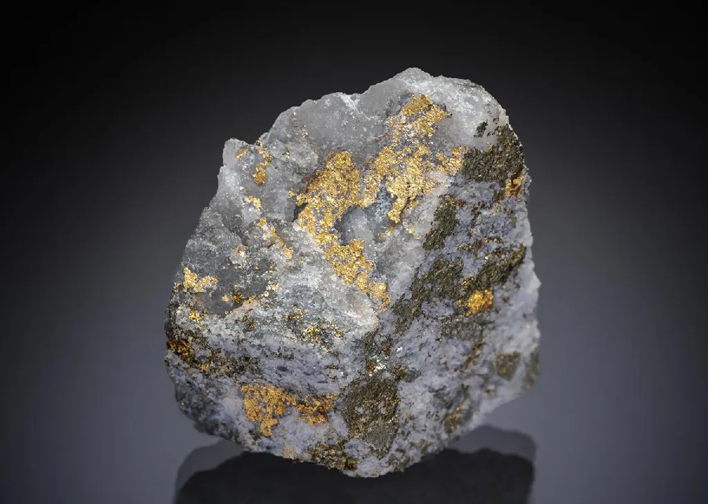 NATIVE Gold image