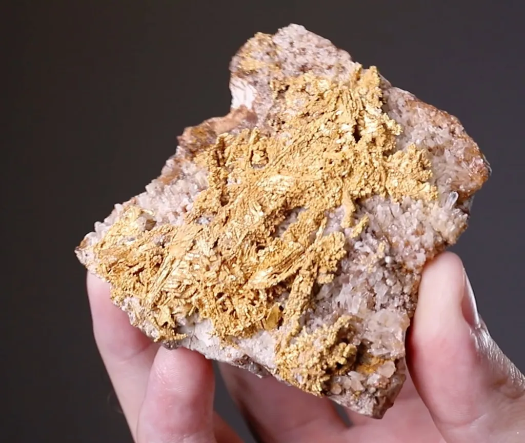 NATIVE Gold image