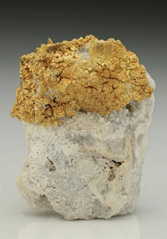 NATIVE Gold - image 1