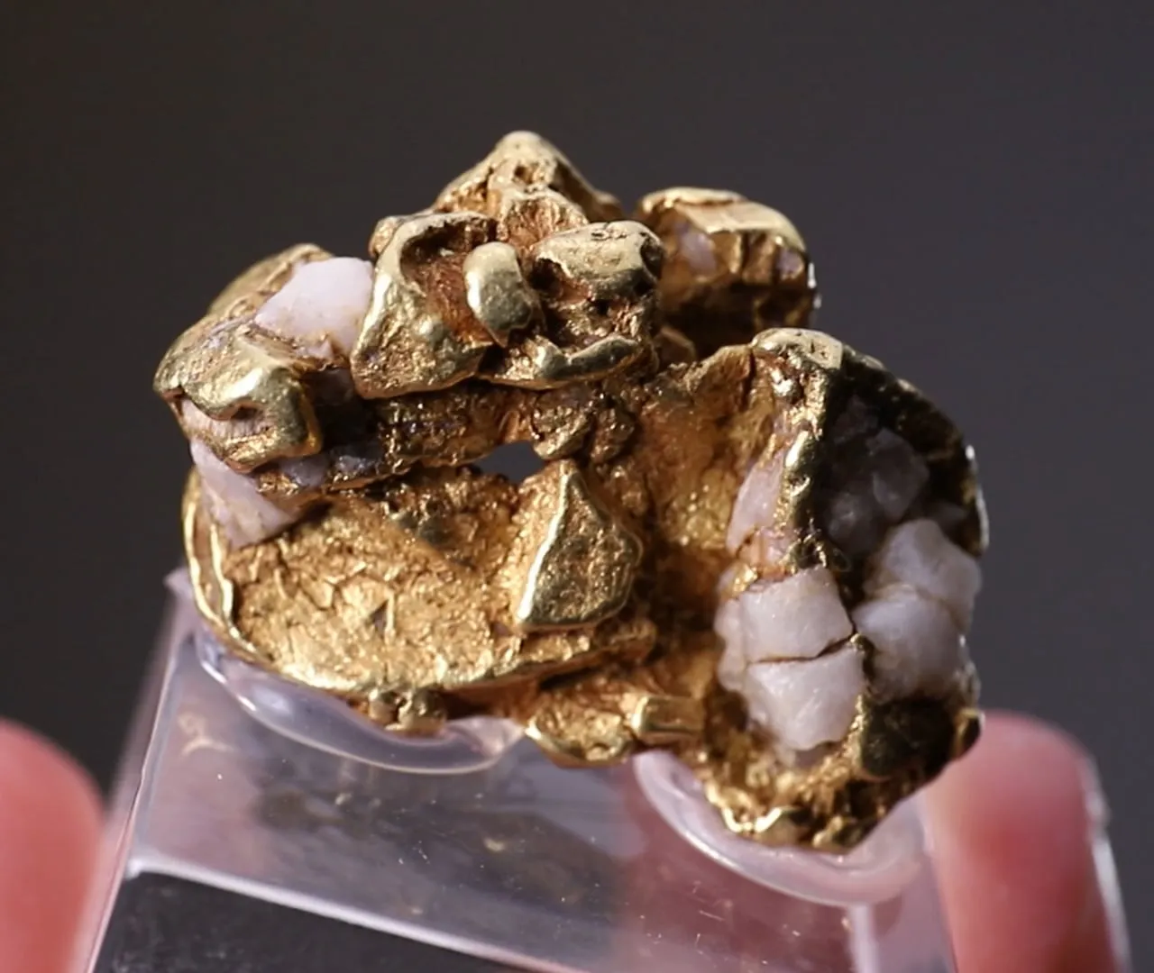 NATIVE Gold - image 2