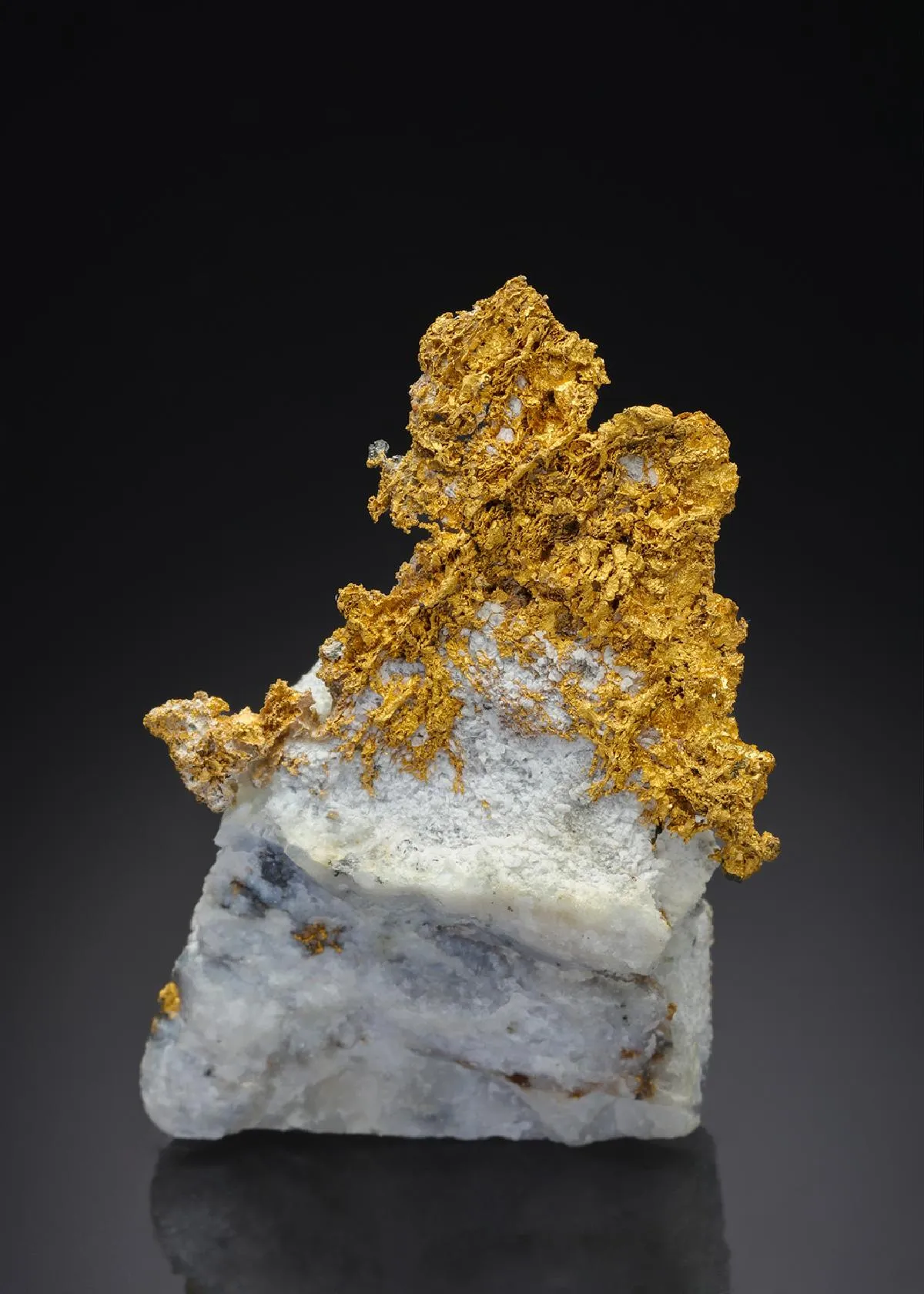 NATIVE Gold - image 1