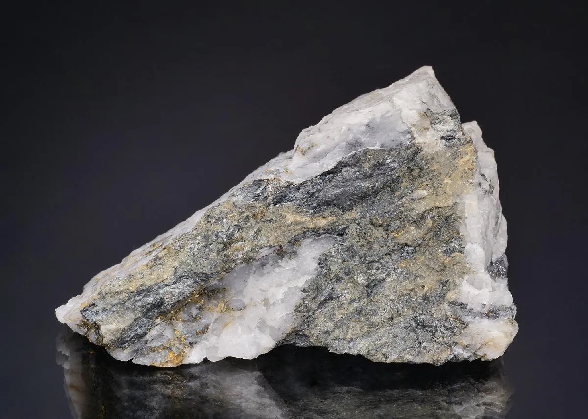 NATIVE Gold in Quartz - image 1