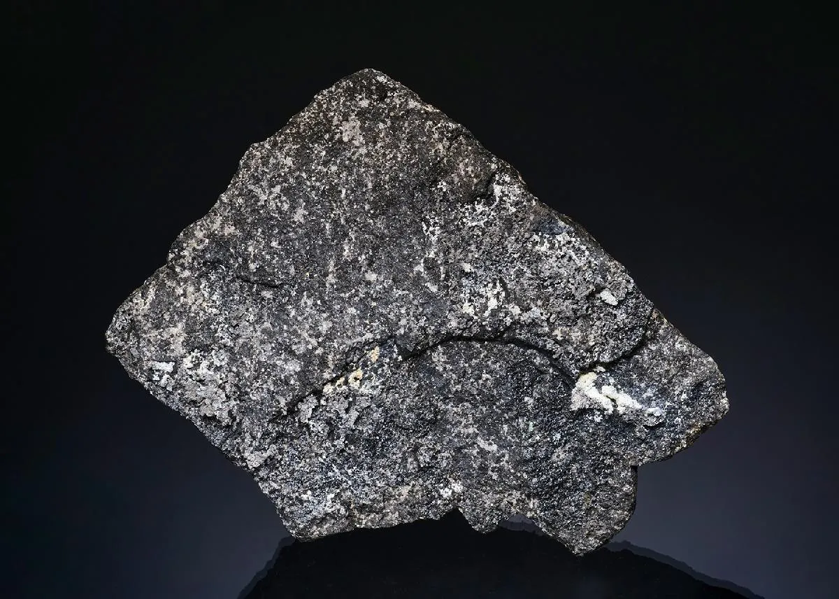 NATIVE Lead in Hausmannite - image 1