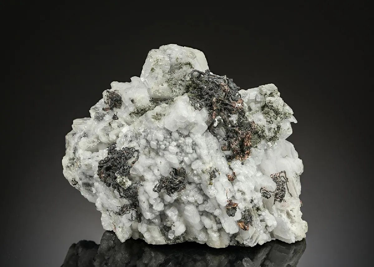 NATIVE Silver - image 1