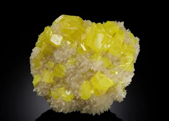 NATIVE Sulphur with Aragonite image