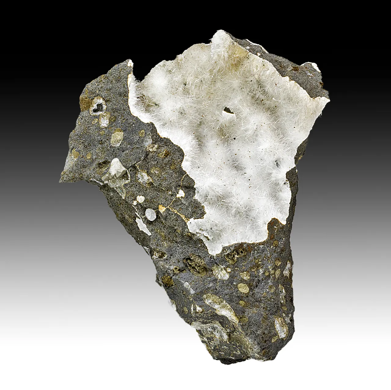 Natrolite - image 1